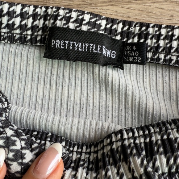 PrettyLittleThing Black and White Check Mini Skirt - Picture 8 of 8